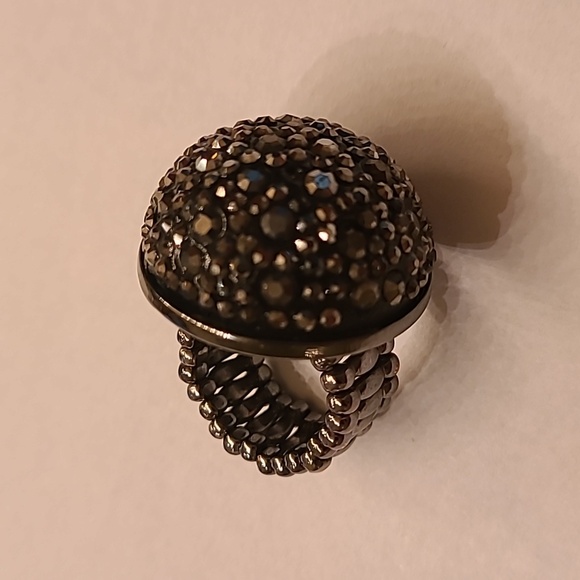 WOMAN'S VINTAGE RING - Picture 2 of 3